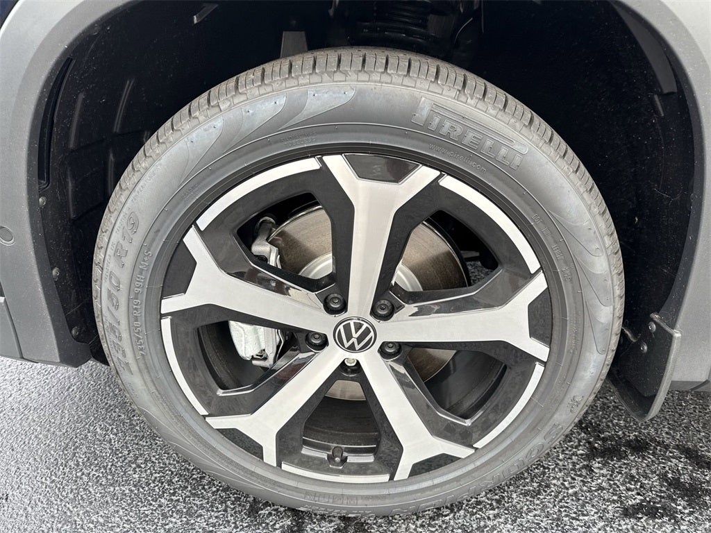 2025 Volkswagen Tiguan 2.0T SE