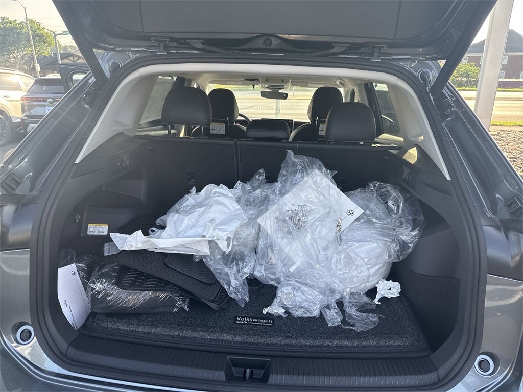 2025 Volkswagen Tiguan 2.0T SE