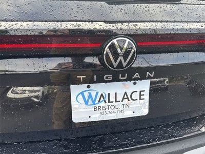 2025 Volkswagen Tiguan 2.0T SE