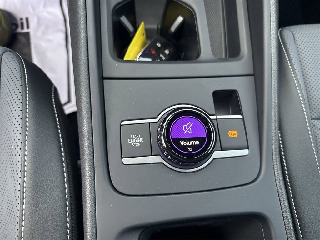 2025 Volkswagen Tiguan 2.0T SE R-Line Black