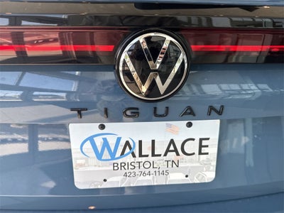2025 Volkswagen Tiguan 2.0T SE R-Line Black