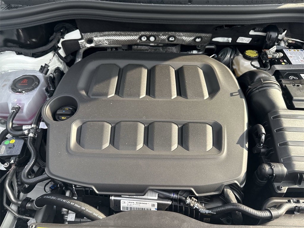 2025 Volkswagen Tiguan 2.0T SE R-Line Black