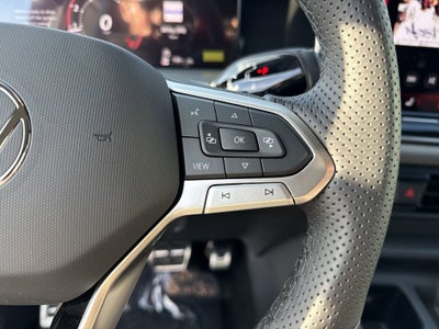 2026 Volkswagen Tiguan 2.0T SE R-Line Black