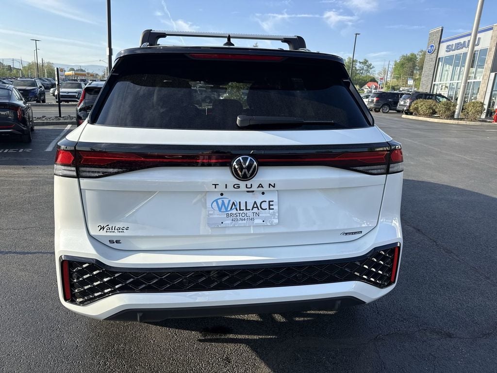 2026 Volkswagen Tiguan 2.0T SE R-Line Black