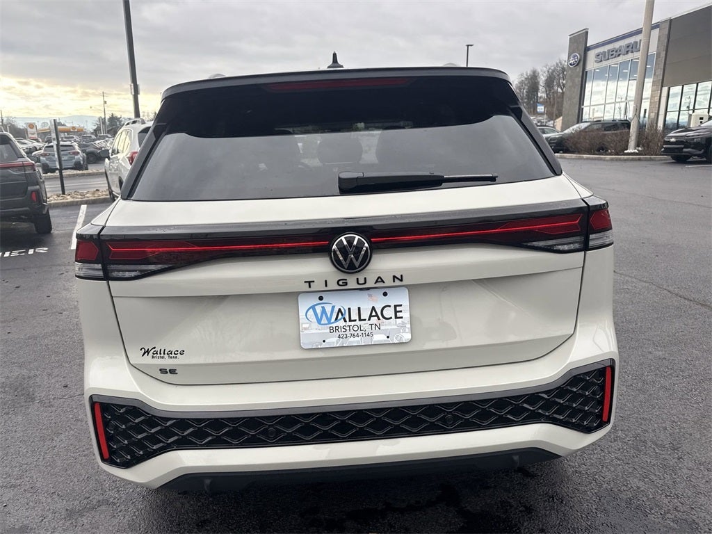 2026 Volkswagen Tiguan 2.0T SE R-Line Black