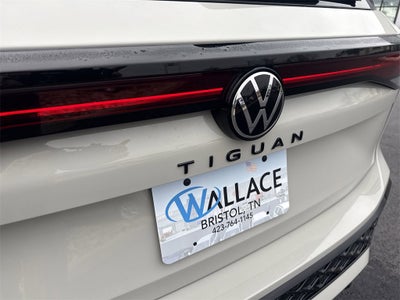 2026 Volkswagen Tiguan 2.0T SE R-Line Black