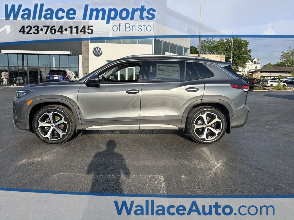 2026 Volkswagen Tiguan 2.0T SE's photo