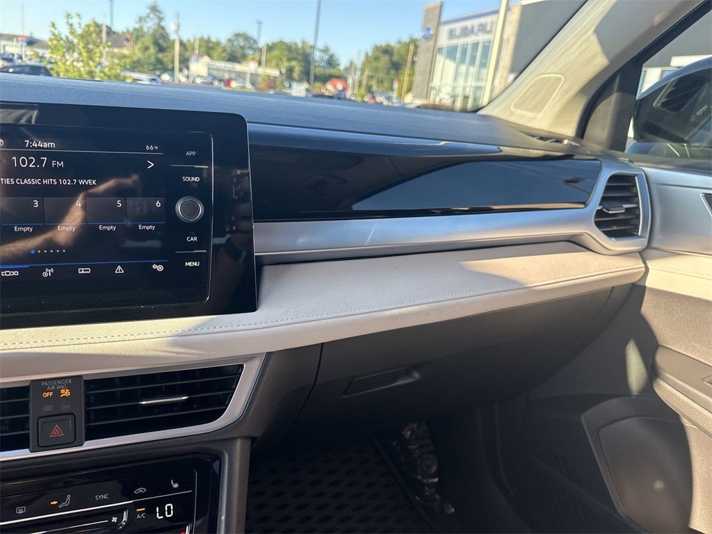 2025 Volkswagen Taos 1.5T SE