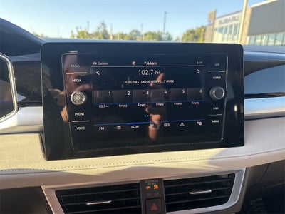 2025 Volkswagen Taos 1.5T SE