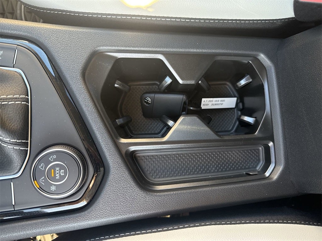 2025 Volkswagen Taos 1.5T SE