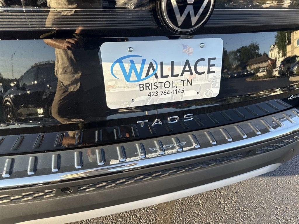 2025 Volkswagen Taos 1.5T SE