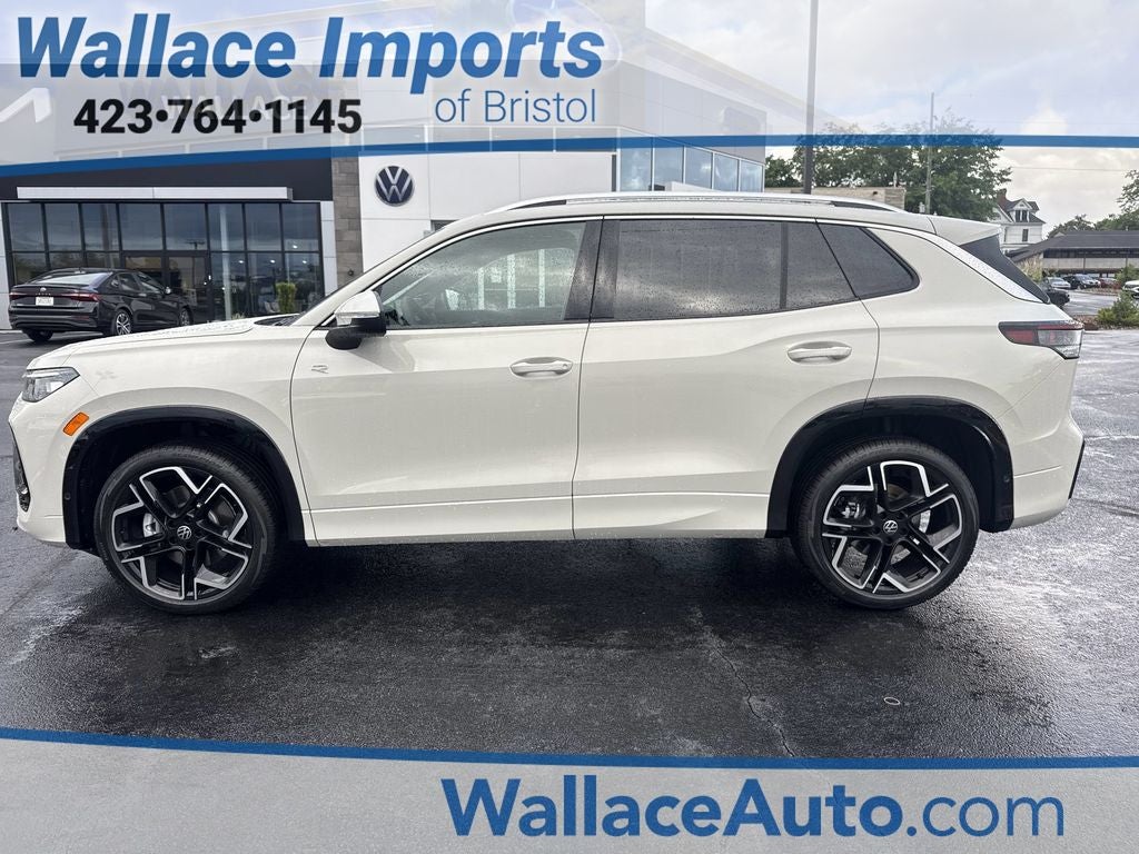 2026 Volkswagen Tiguan 2.0T SEL R-Line