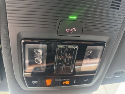 2026 Volkswagen Tiguan 2.0T SEL R-Line