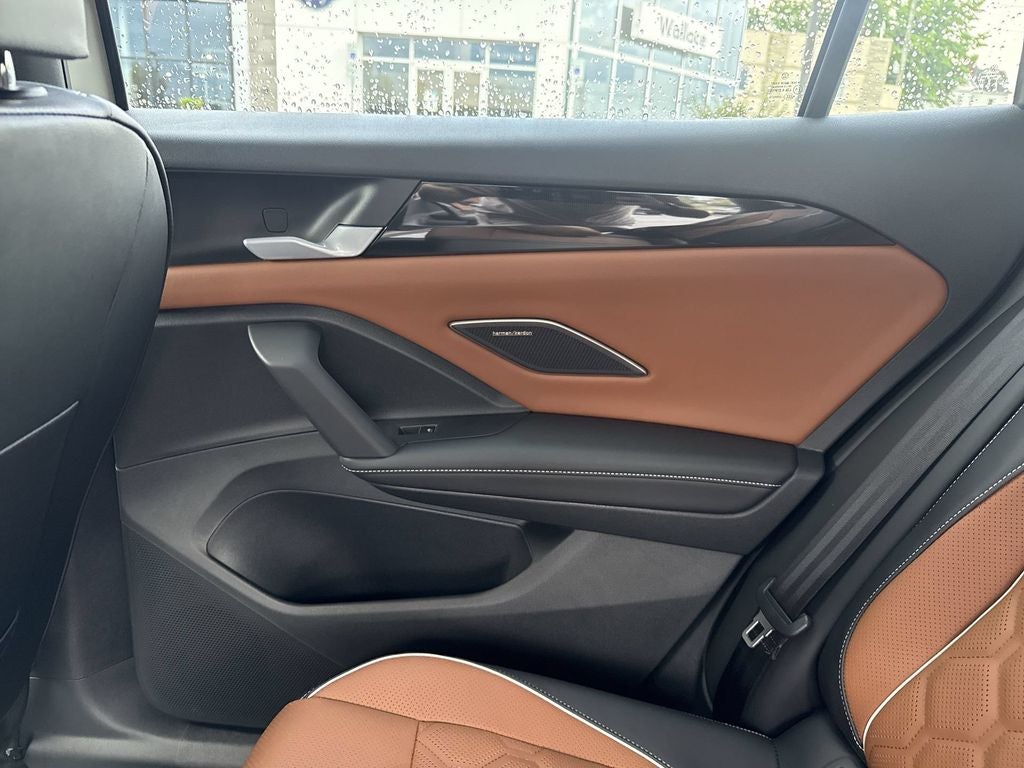 2026 Volkswagen Tiguan 2.0T SEL R-Line