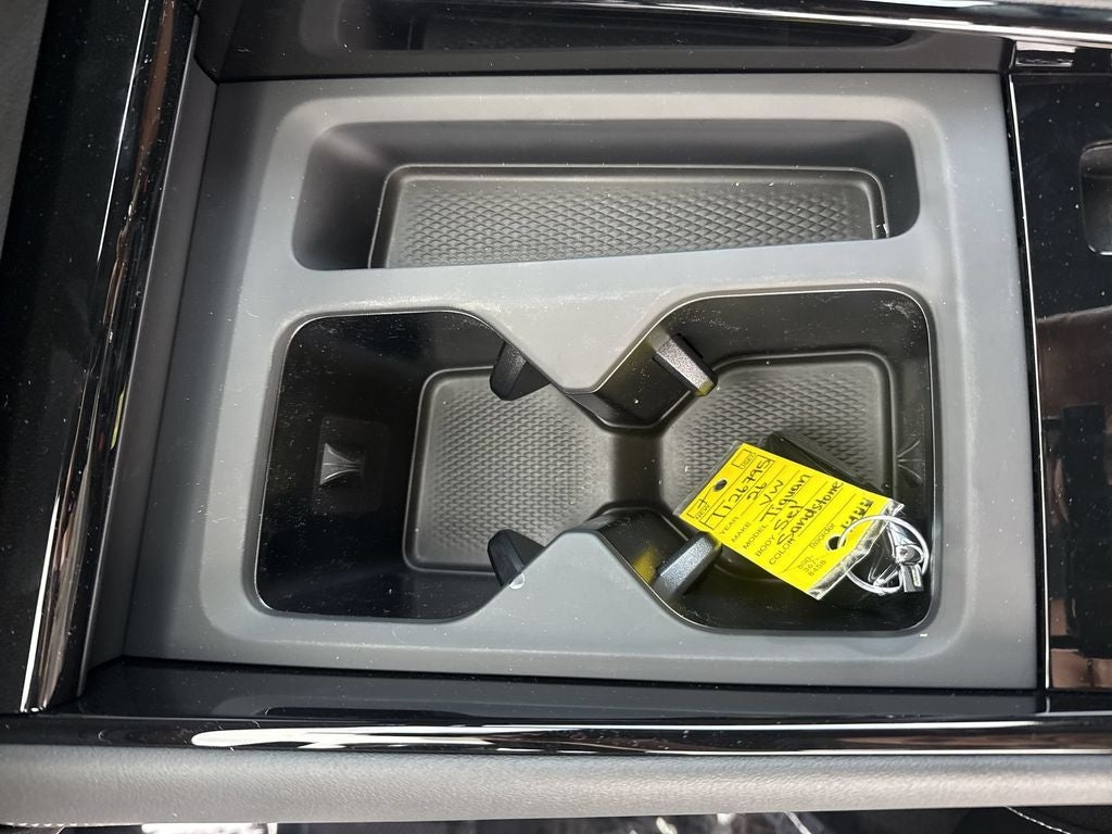 2026 Volkswagen Tiguan 2.0T SEL R-Line
