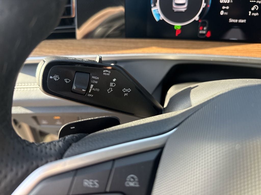 2026 Volkswagen Tiguan 2.0T SEL R-Line Turbo