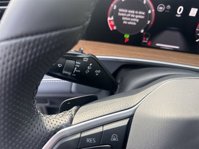 2026 Volkswagen Tiguan 2.0T SEL