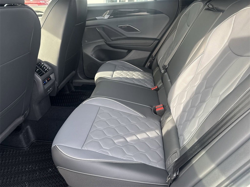 2026 Volkswagen Tiguan 2.0T SEL