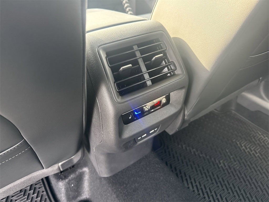 2026 Volkswagen Tiguan 2.0T SEL