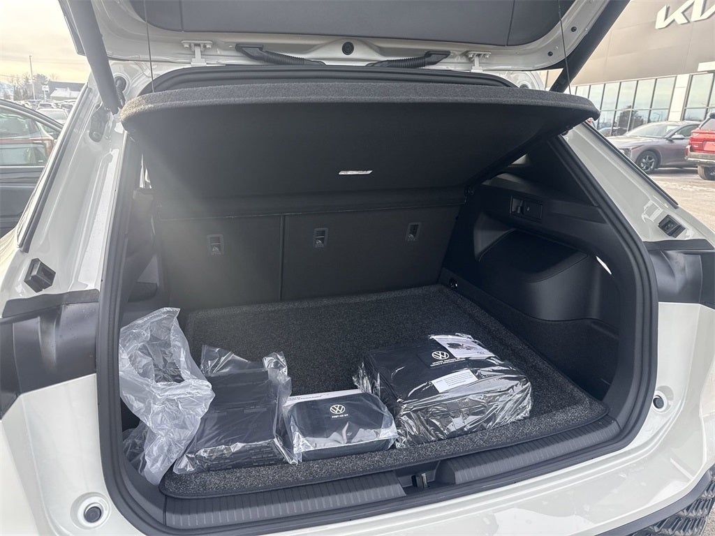 2026 Volkswagen Tiguan 2.0T SEL