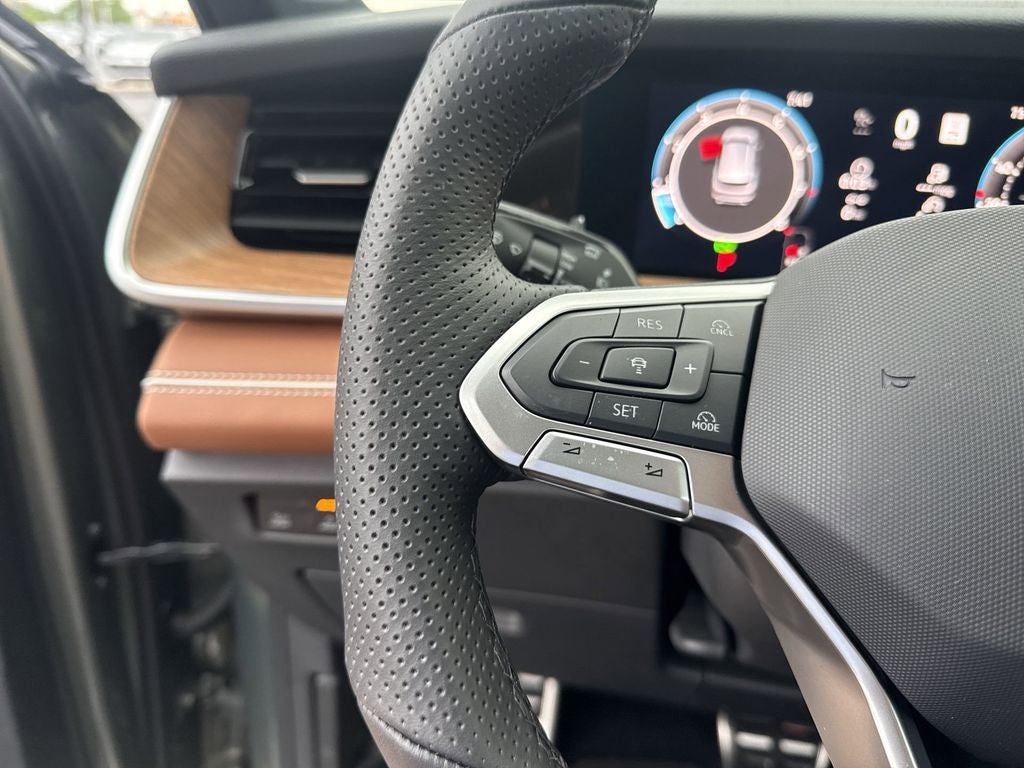 2026 Volkswagen Tiguan SEL R-Line Turbo
