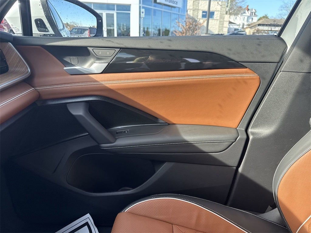 2026 Volkswagen Tiguan 2.0T SEL