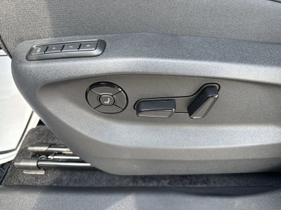 2026 Volkswagen Tiguan 2.0T SEL