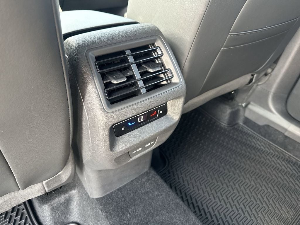 2026 Volkswagen Tiguan 2.0T SEL