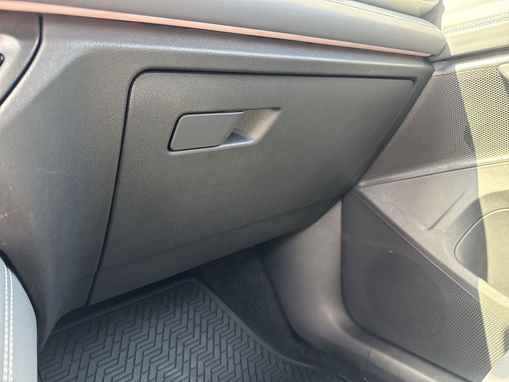 2026 Volkswagen Tiguan 2.0T SEL