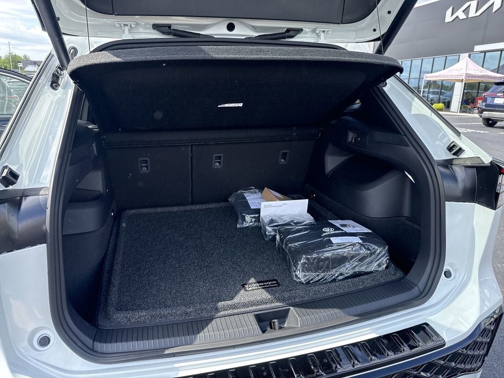 2026 Volkswagen Tiguan 2.0T SEL