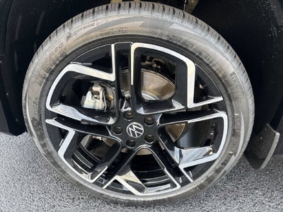 2026 Volkswagen Tiguan 2.0T SEL R-Line Turbo