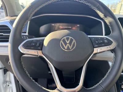 2025 Volkswagen Taos 1.5T SE