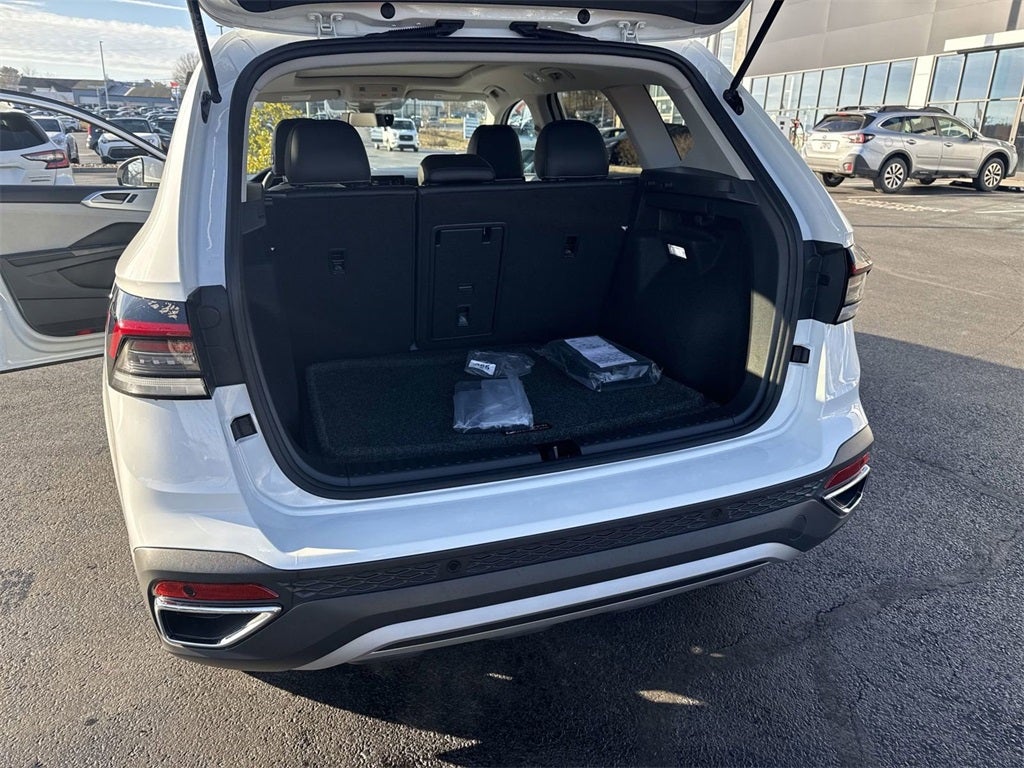 2025 Volkswagen Taos 1.5T SE