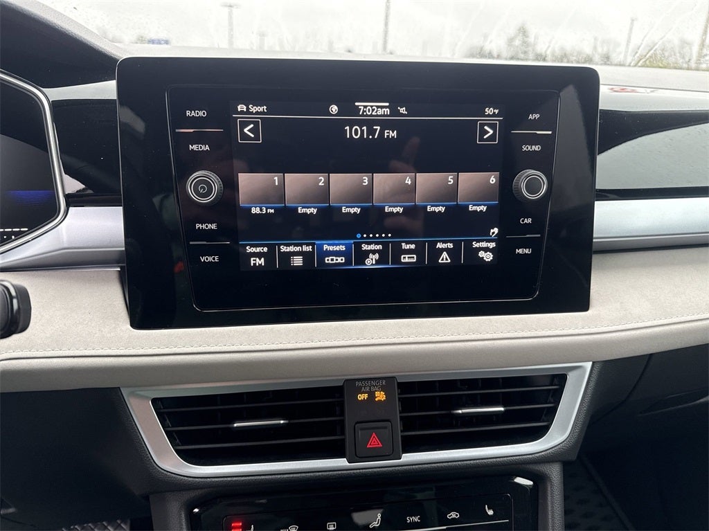 2025 Volkswagen Taos 1.5T SE