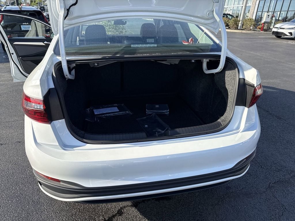 2026 Volkswagen Jetta 1.5T SE