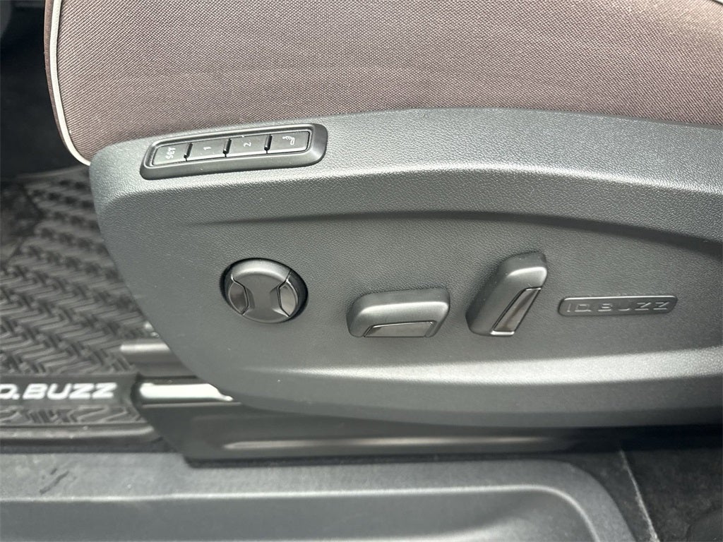 2025 Volkswagen ID. Buzz Pro S