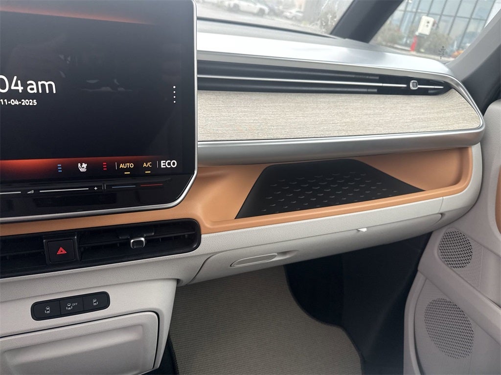 2025 Volkswagen ID. Buzz Pro S Plus