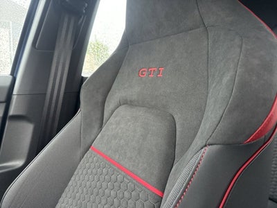 2026 Volkswagen Golf GTI SE
