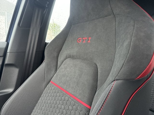 2026 Volkswagen Golf GTI SE